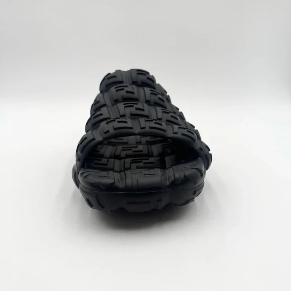 Fendi Black Logo Embossed Rubber Cloud Slides Size - 7 - Picture 2 of 10